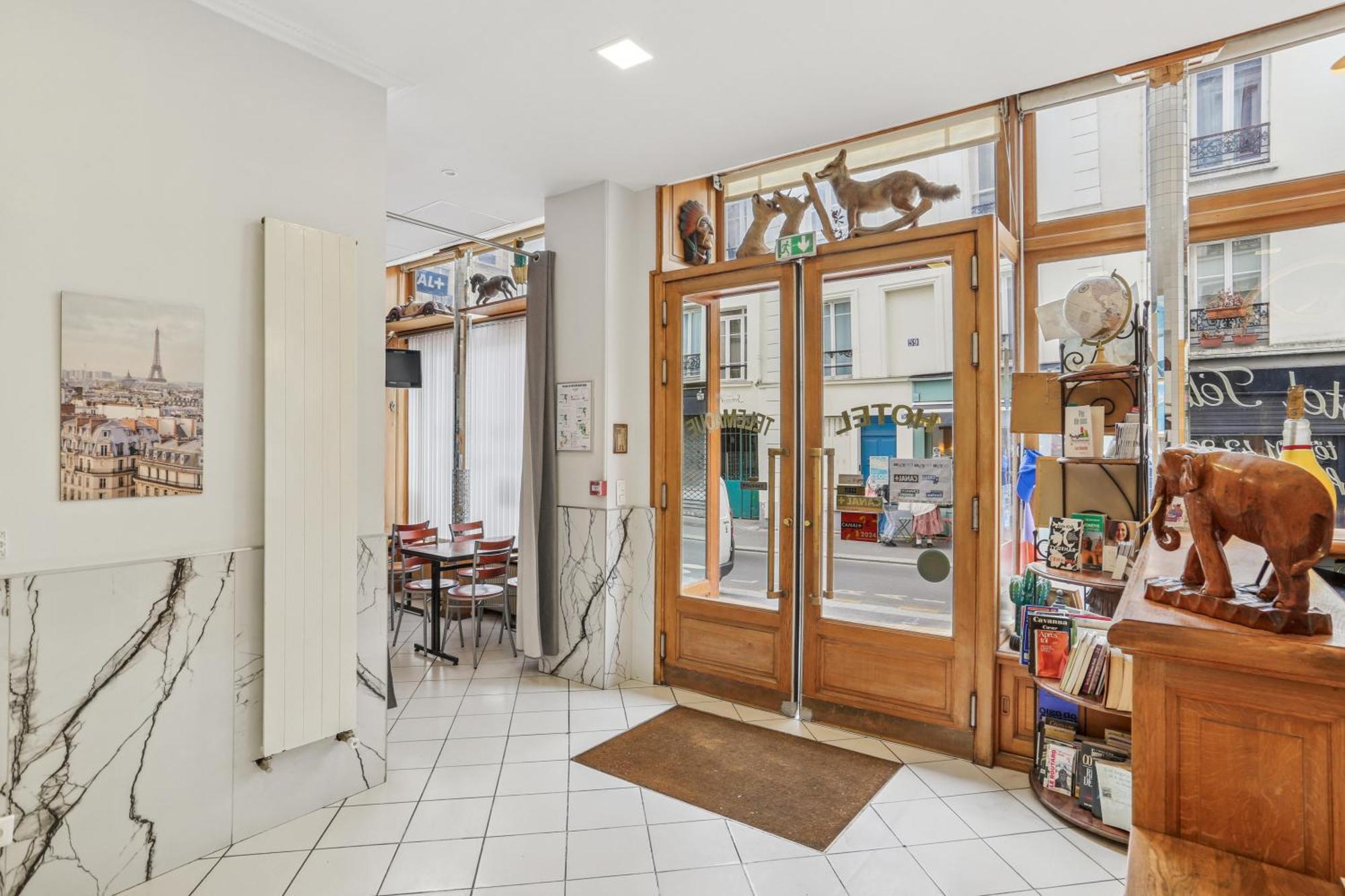 Hotel Telemaque Paris